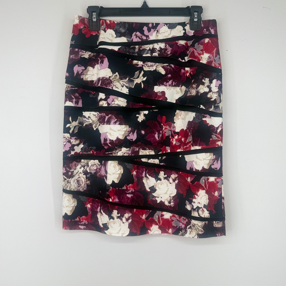 White House Black Market Pencil Skirt Womens 4 Black Floral Tiered Ribbon Detail